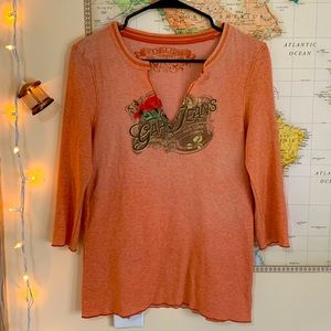 Vintage Gap Tshirt with shimmery gold detail
